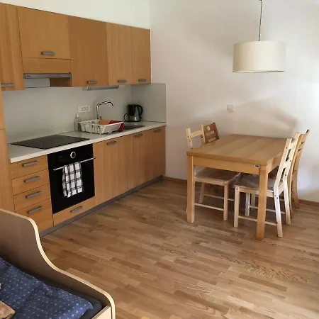 Apartma Runi Pod Zlato Lisico