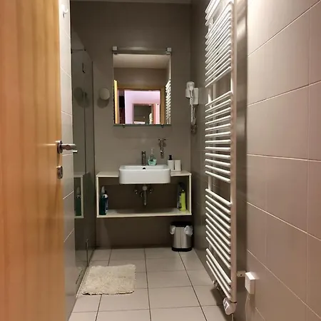 Apartma Runi Pod Zlato Lisico