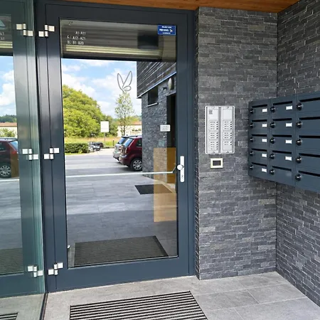 아파트 The Nest Maribor Studio Apartment 마리보르
