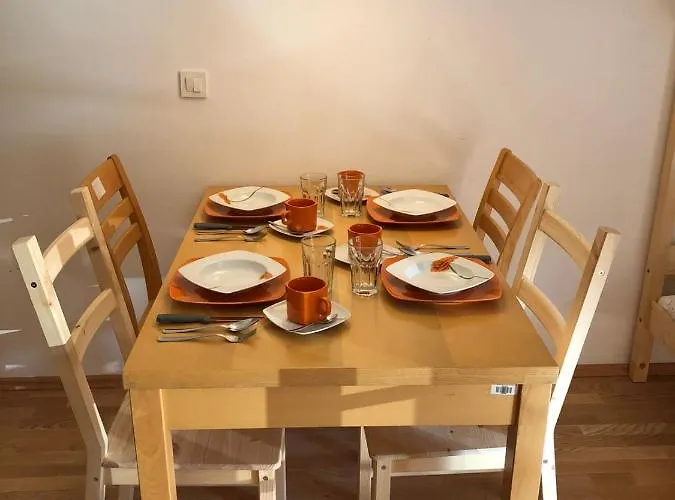 Apartma Runi Pod Zlato Lisico شقة