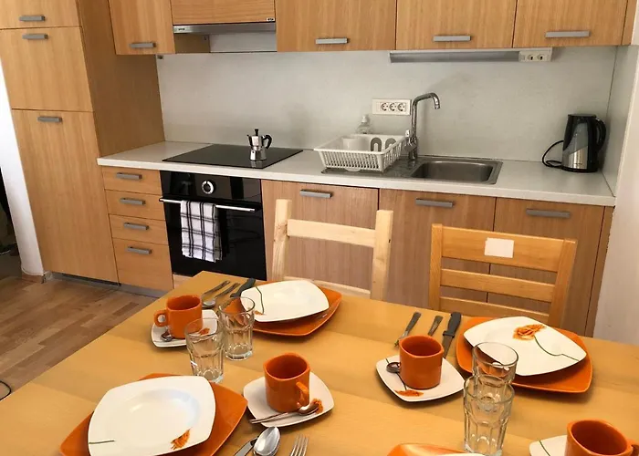 شقة Apartma Runi Pod Zlato Lisico Pekre